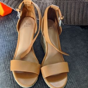 Brown wedges